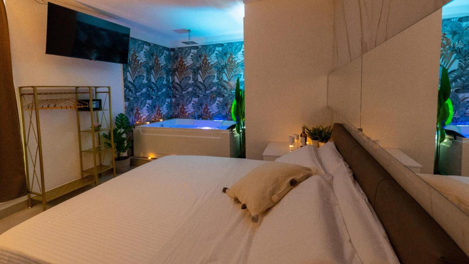 Mazzini Luxury Jacuzzy Suite Catania Ngoại thất bức ảnh